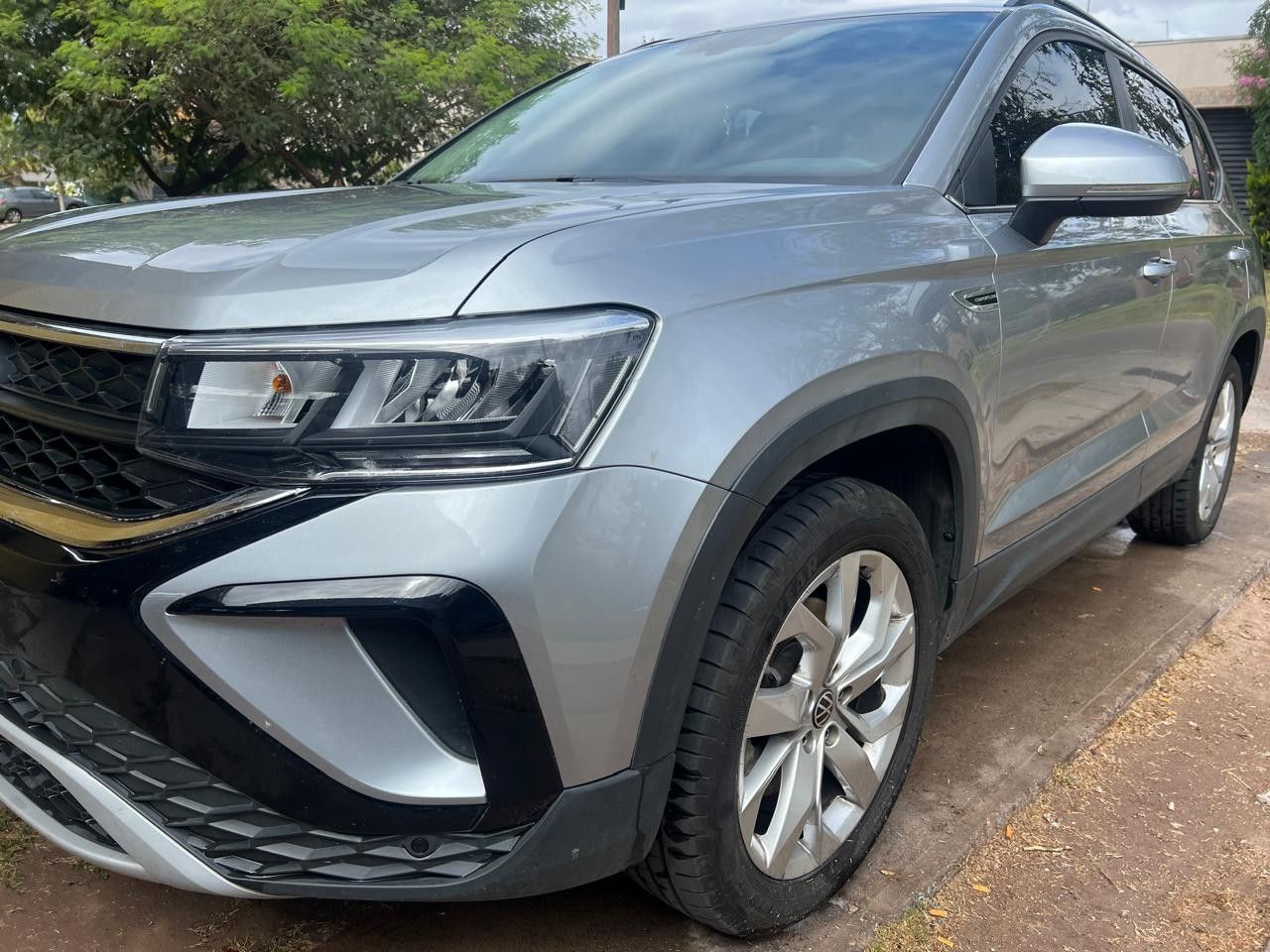 Volkswagen Taos Usado en Mendoza, deRuedas