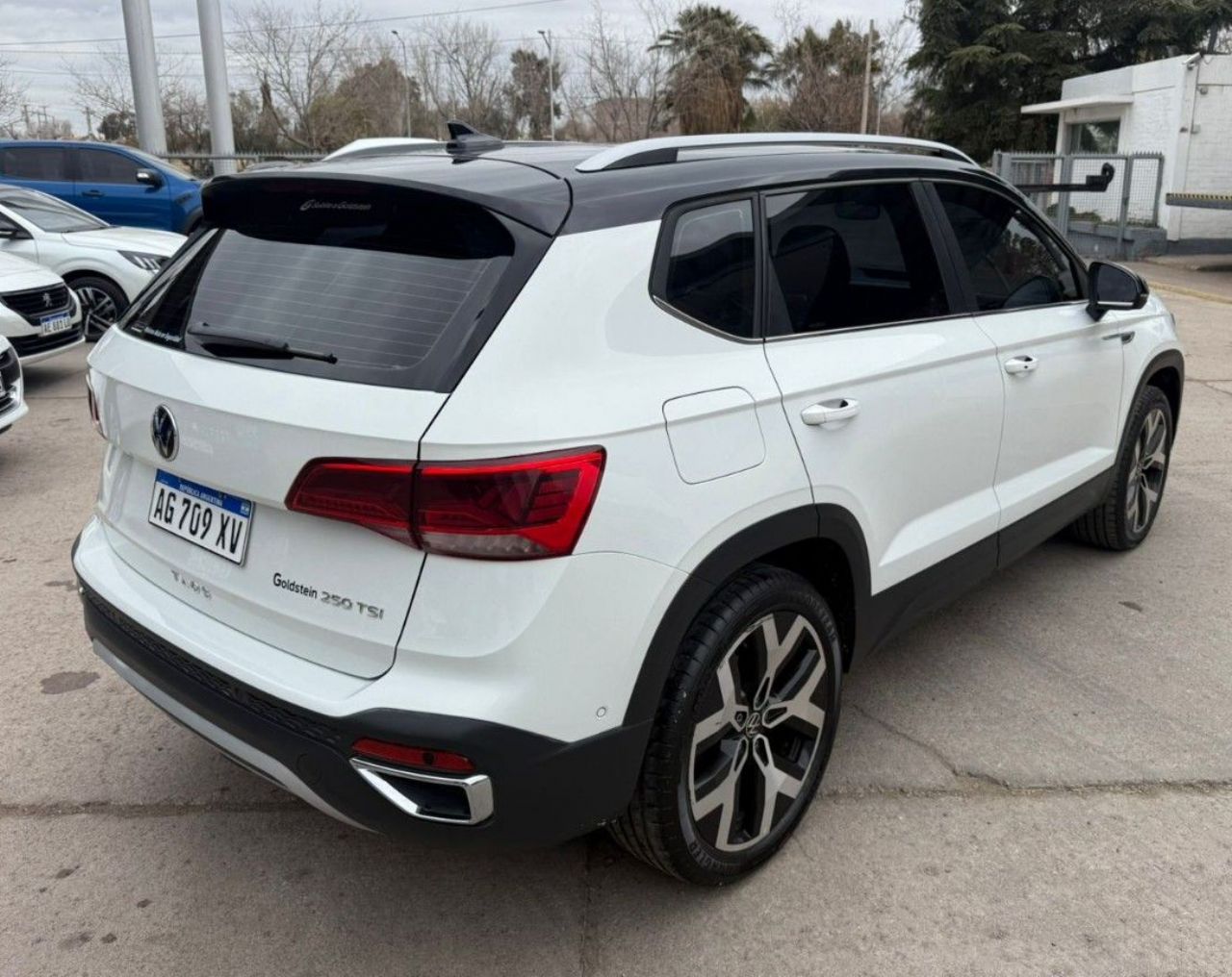Volkswagen Taos Usado en Mendoza, deRuedas
