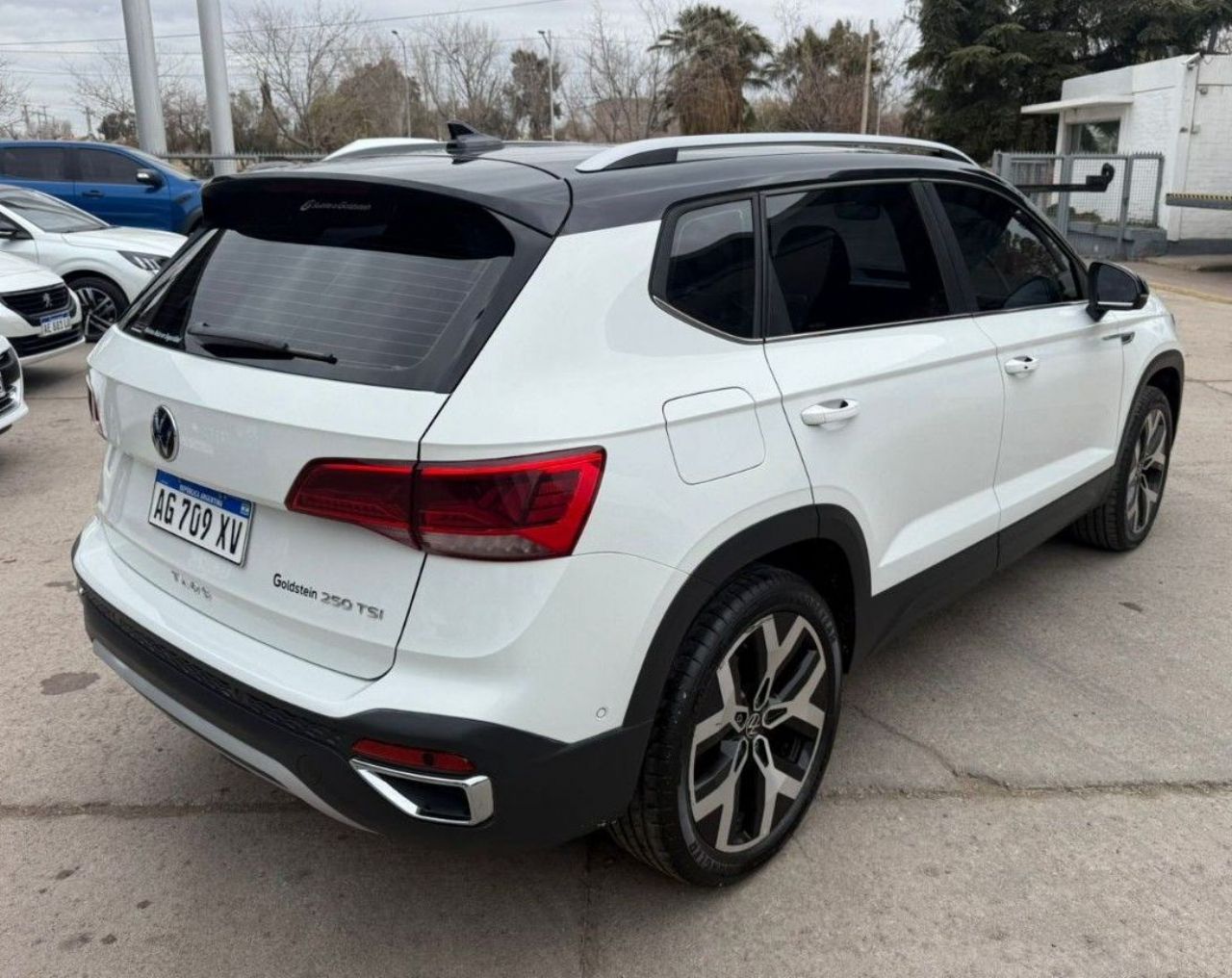 Volkswagen Taos Usado en Mendoza, deRuedas