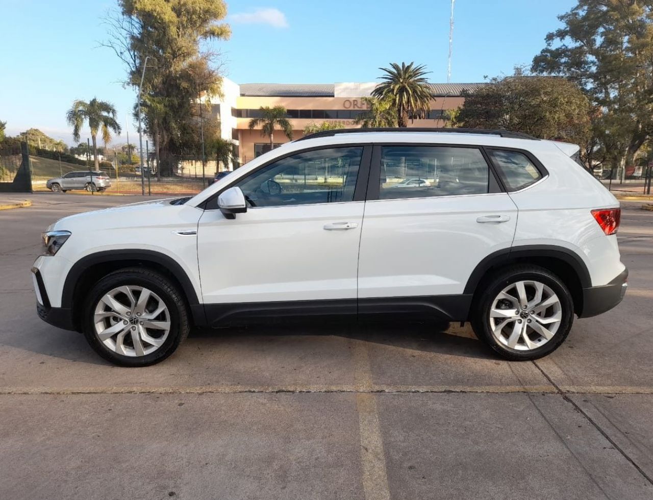 Volkswagen Taos Nuevo Financiado en Córdoba, deRuedas