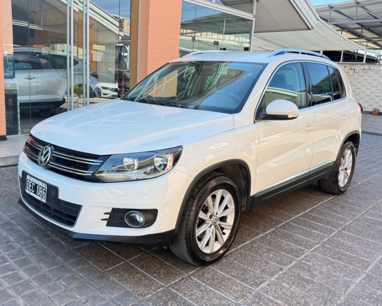 Volkswagen Tiguan Usado Financiado en Mendoza, deRuedas