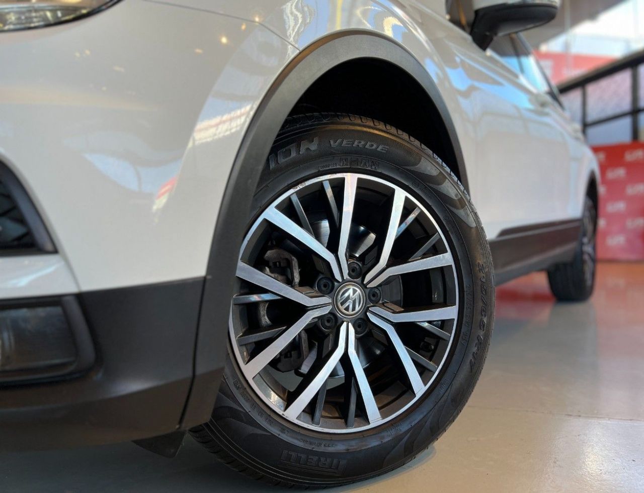 Volkswagen Tiguan Usado Financiado en Córdoba, deRuedas