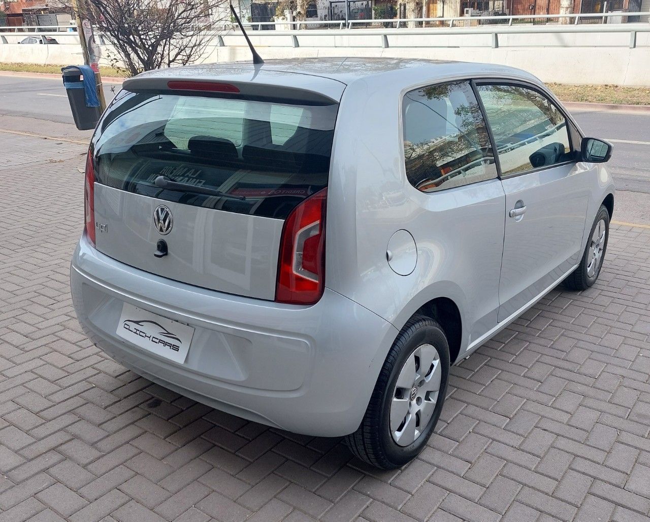 Volkswagen UP Usado Financiado en Córdoba, deRuedas