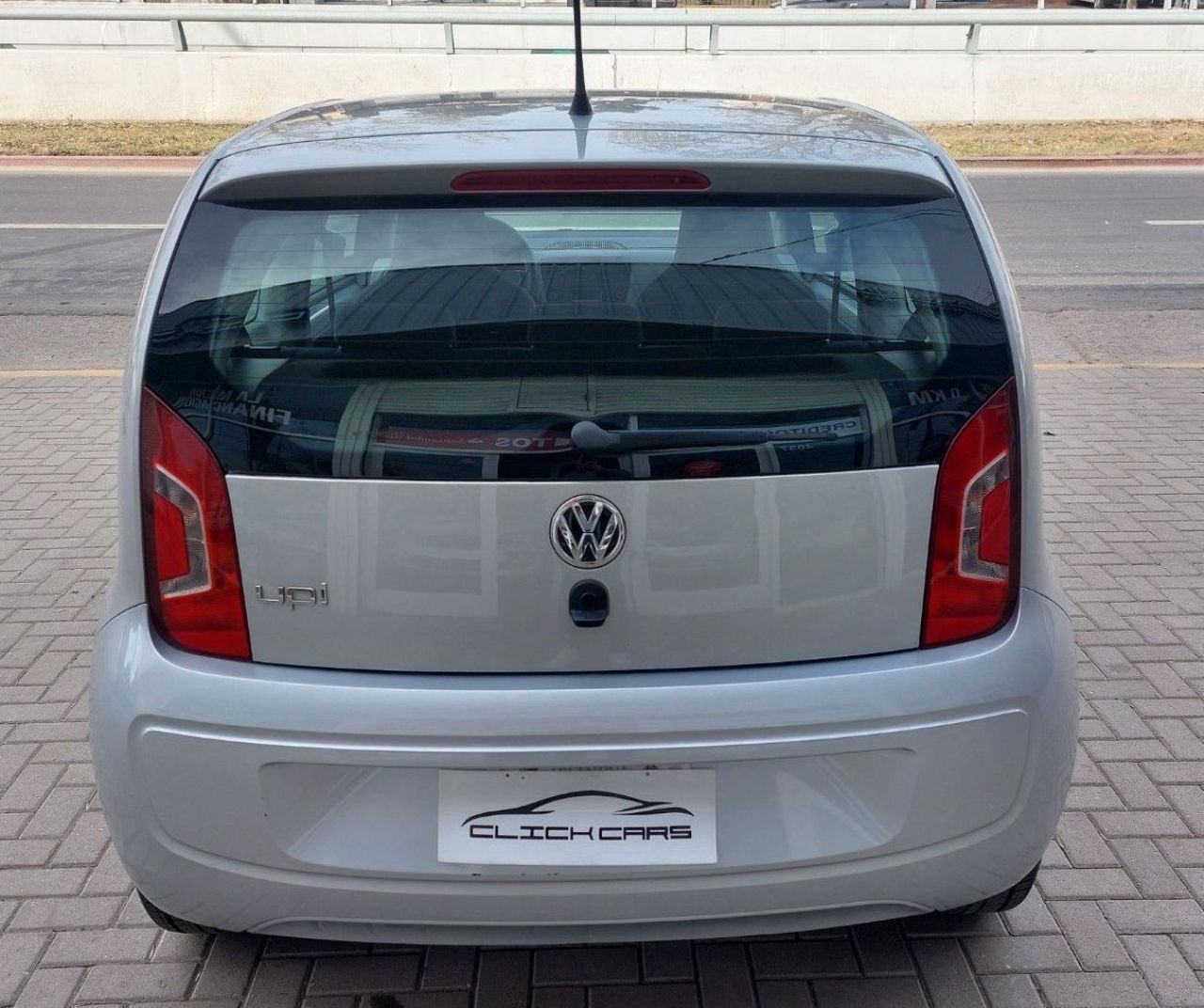 Volkswagen UP Usado Financiado en Córdoba, deRuedas