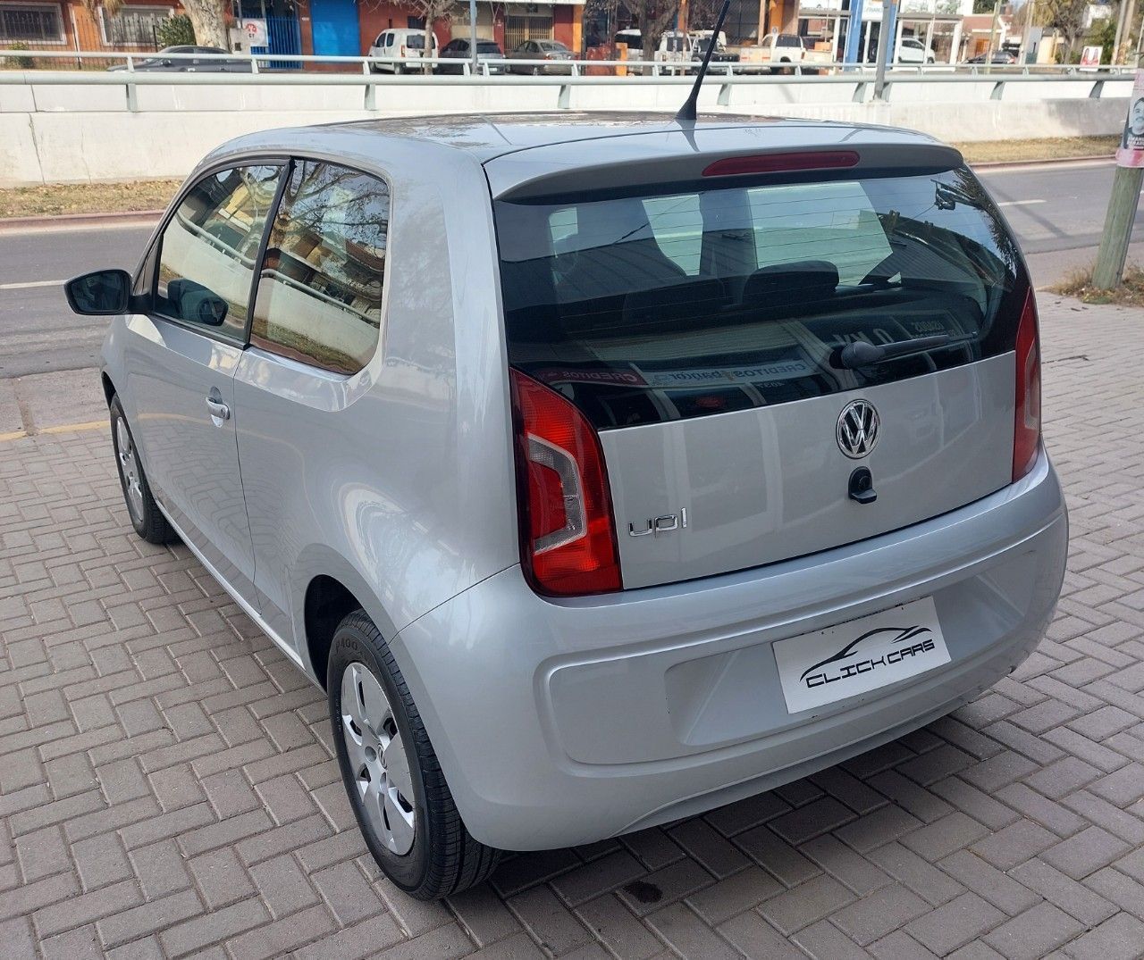 Volkswagen UP Usado en Córdoba, deRuedas