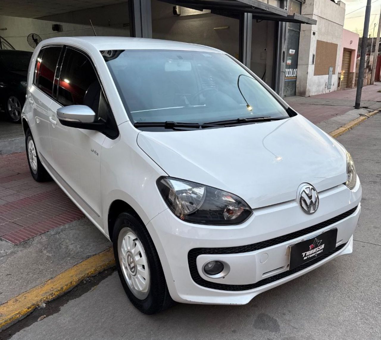 Volkswagen UP Usado en Córdoba, deRuedas