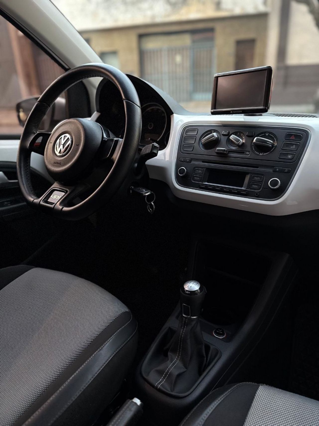 Volkswagen UP Usado en Córdoba, deRuedas