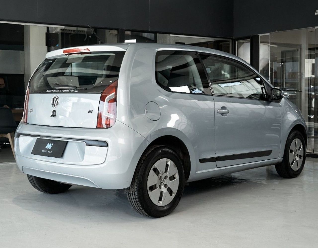 Volkswagen UP Usado Financiado en Córdoba, deRuedas