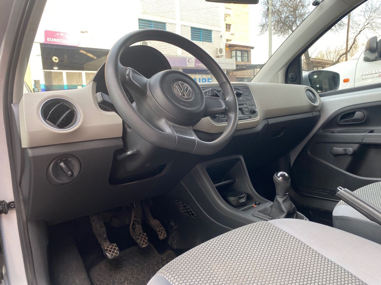 Volkswagen UP Usado en Mendoza, deRuedas