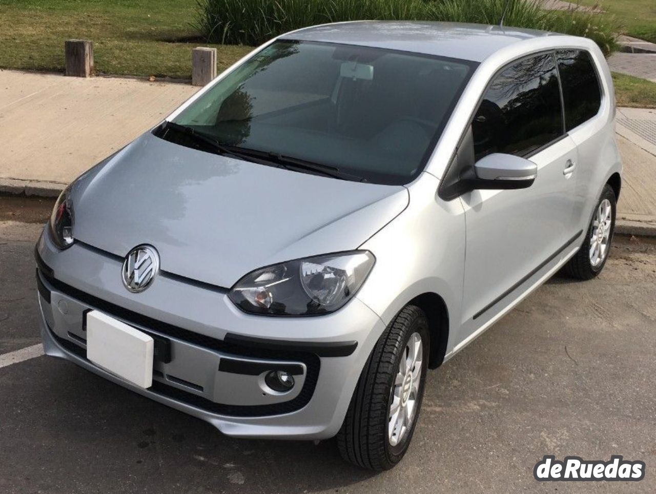 Volkswagen UP Usado en Buenos Aires, deRuedas