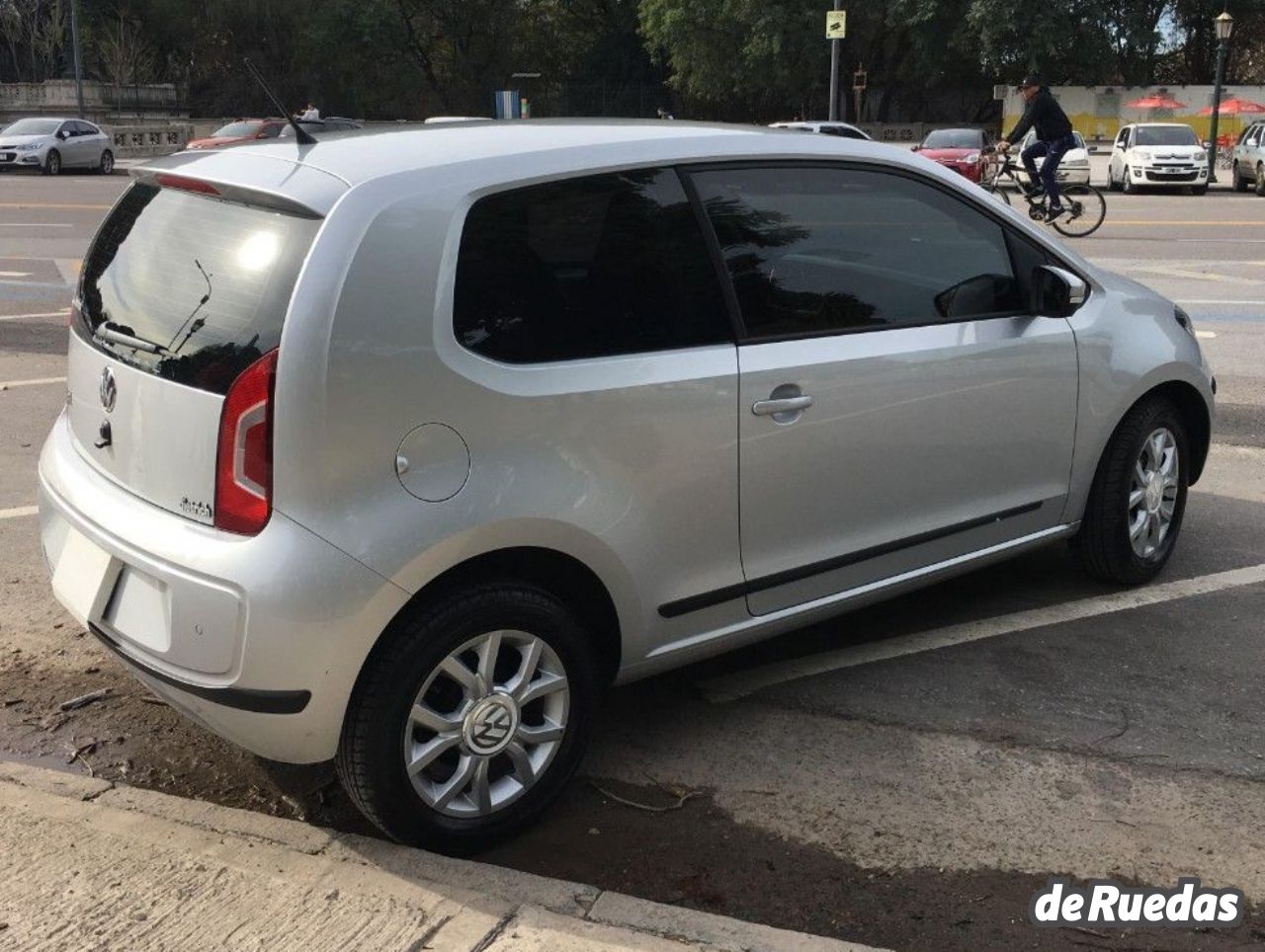 Volkswagen UP Usado en Buenos Aires, deRuedas