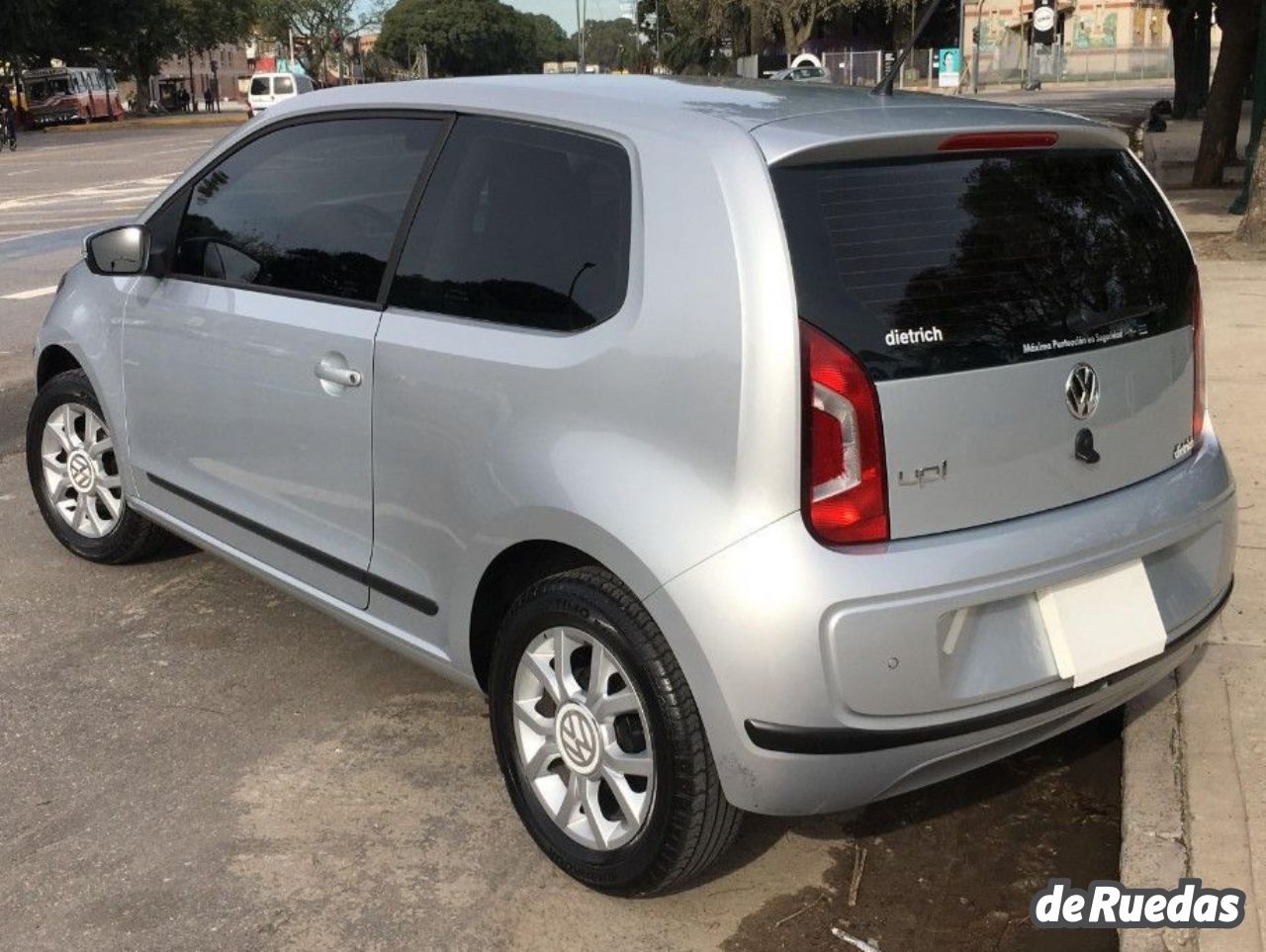 Volkswagen UP Usado en Buenos Aires, deRuedas