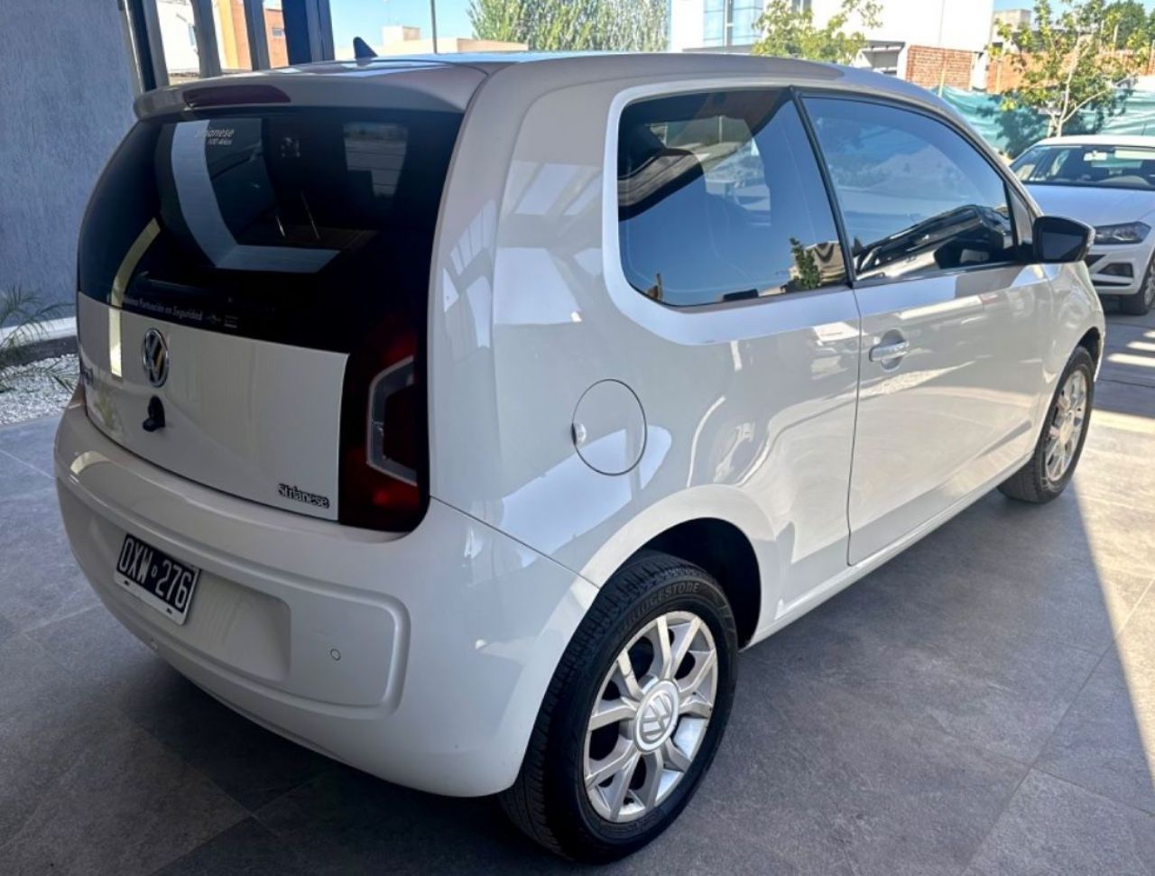 Volkswagen UP Usado Financiado en Mendoza, deRuedas