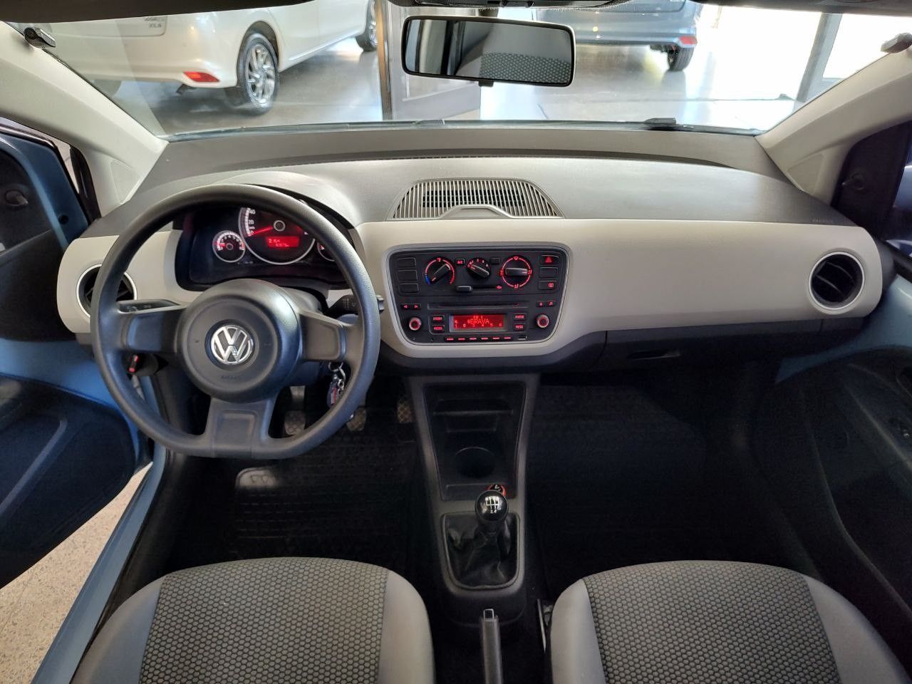 Volkswagen UP Usado Financiado en Mendoza, deRuedas