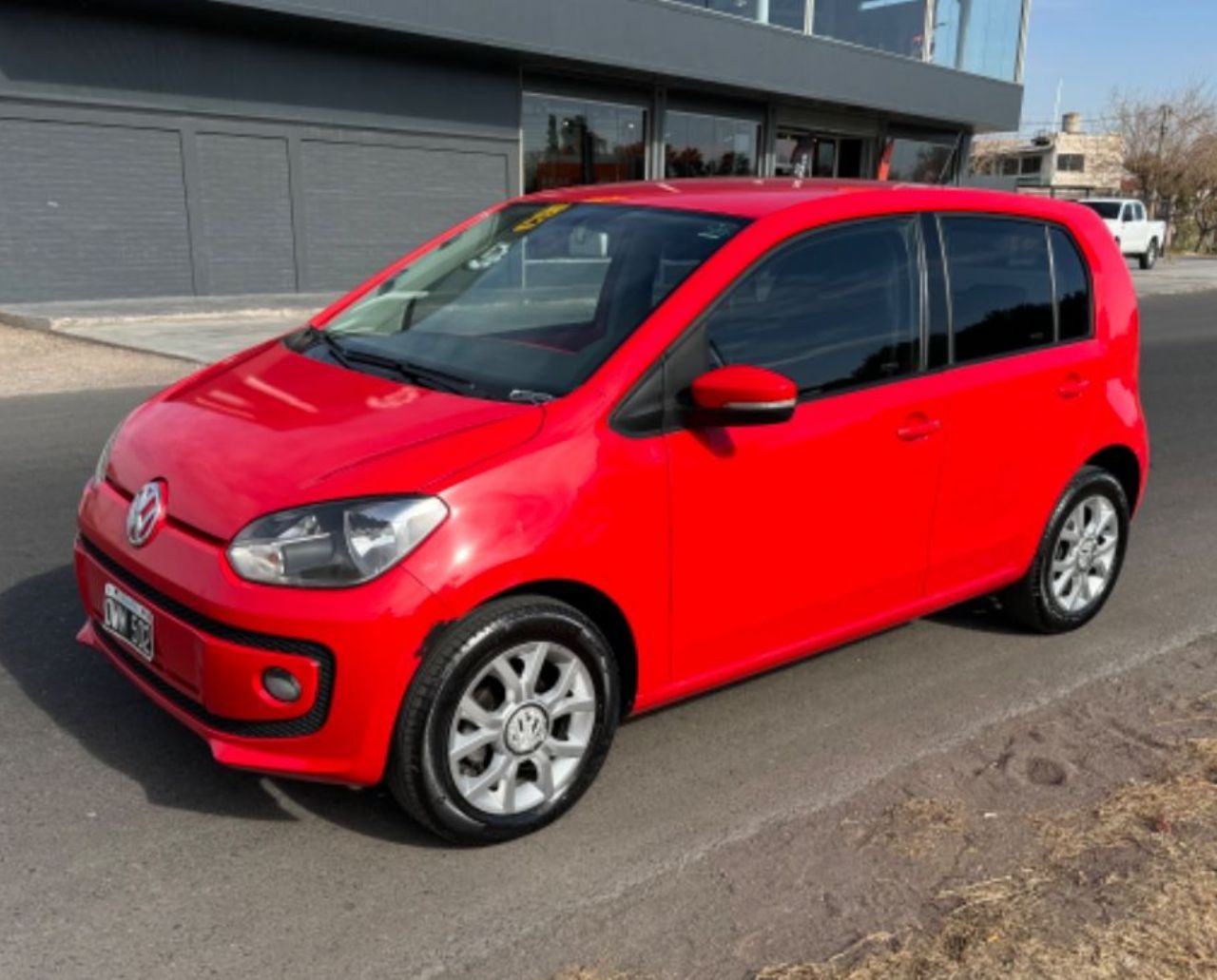 Volkswagen UP Usado Financiado en San Juan, deRuedas