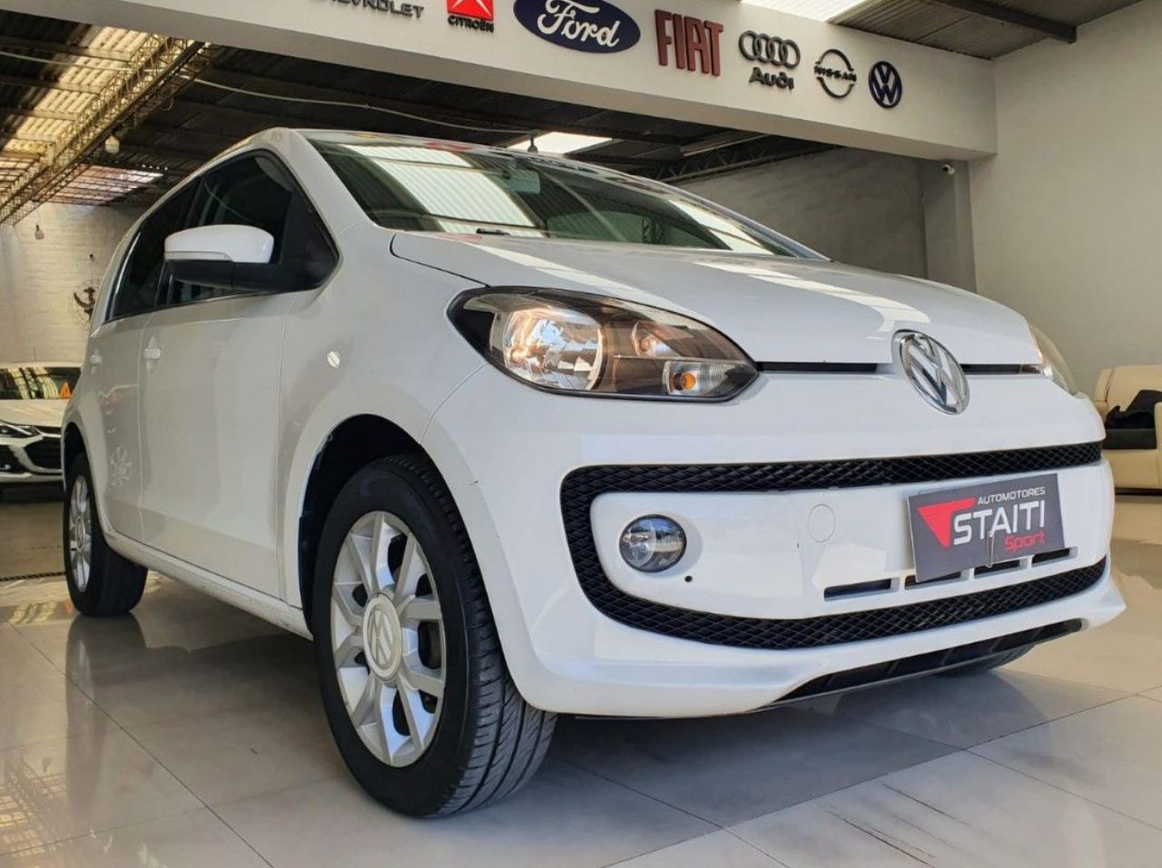 Volkswagen UP Usado Financiado en Mendoza, deRuedas