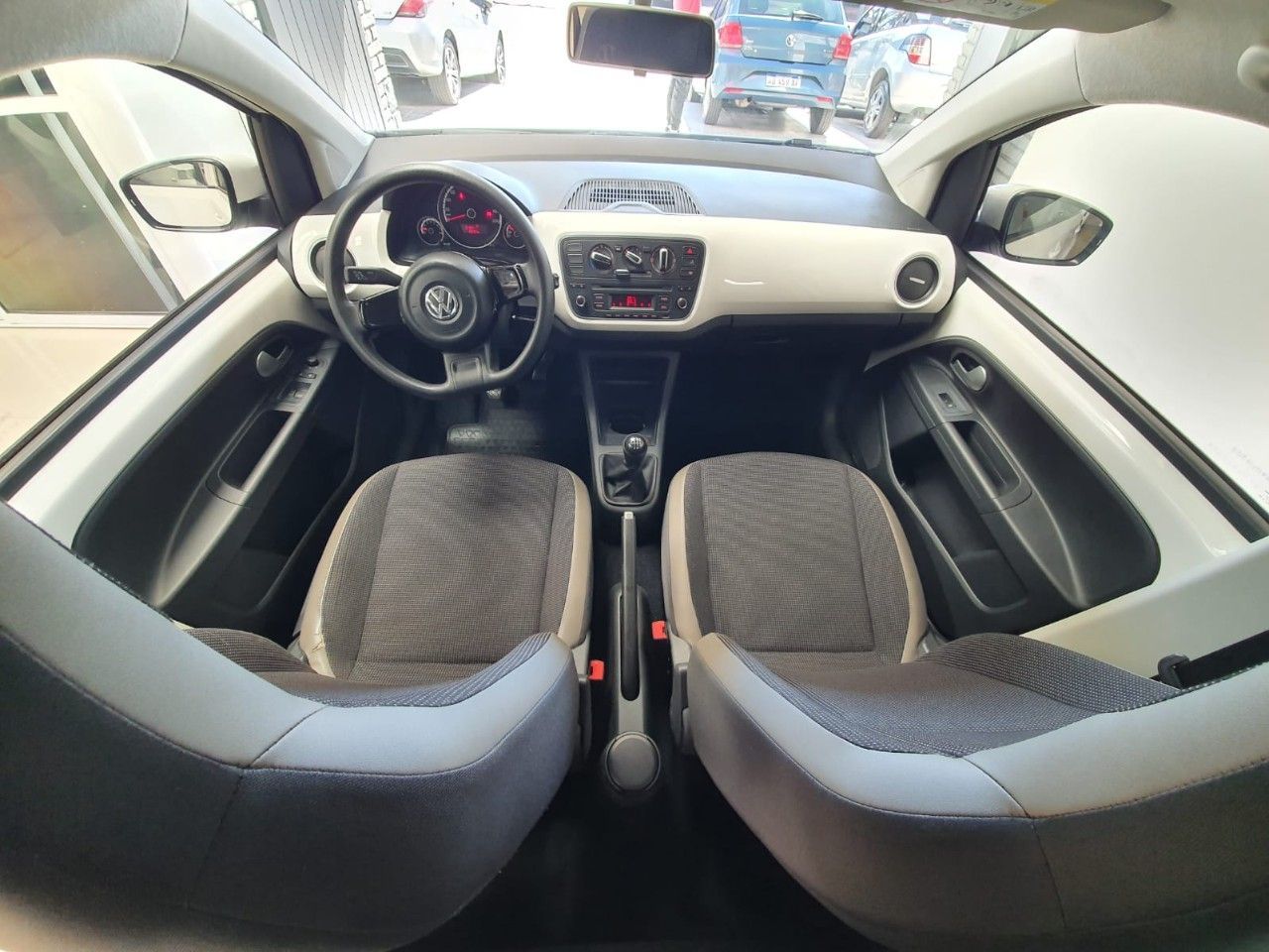 Volkswagen UP Usado Financiado en Mendoza, deRuedas