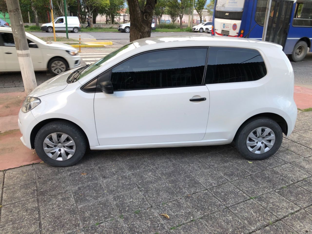 Volkswagen UP Usado en Salta, deRuedas