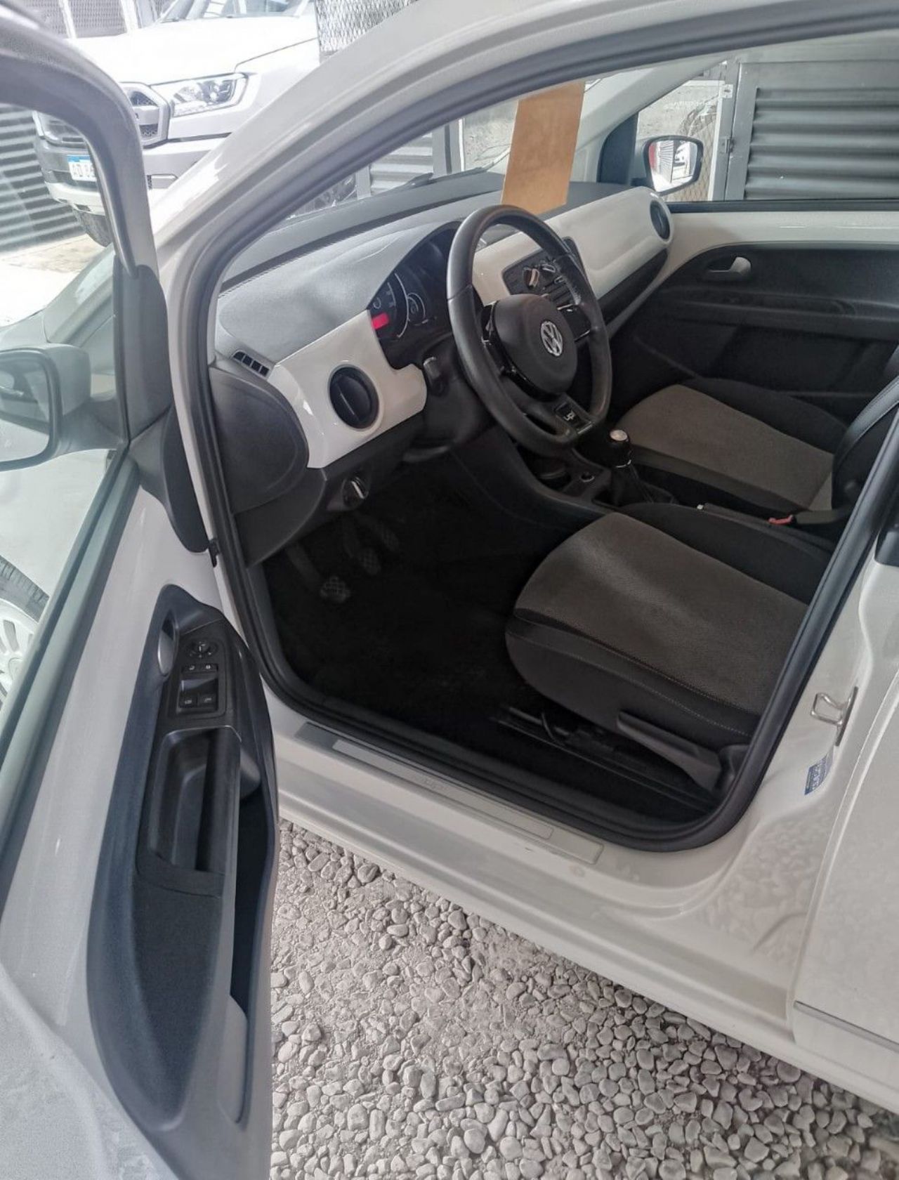 Volkswagen UP Usado Financiado en Córdoba, deRuedas