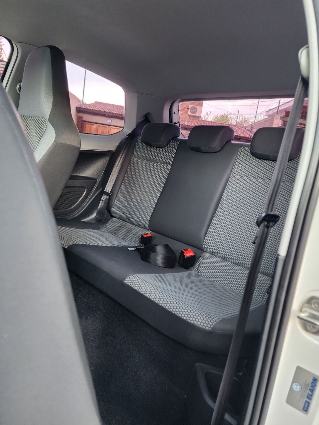 Volkswagen UP Usado en Mendoza, deRuedas