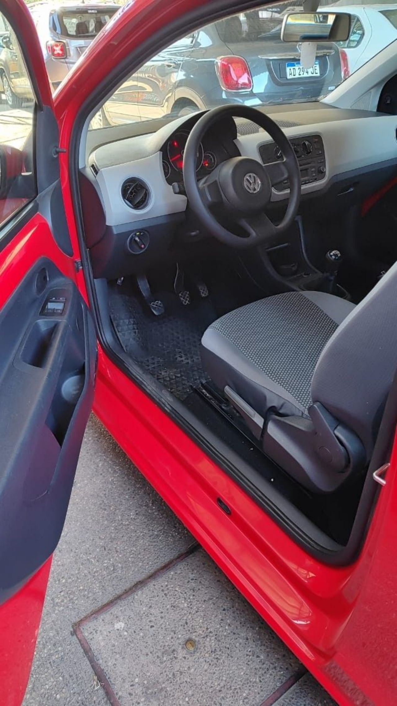 Volkswagen UP Usado Financiado en Córdoba, deRuedas