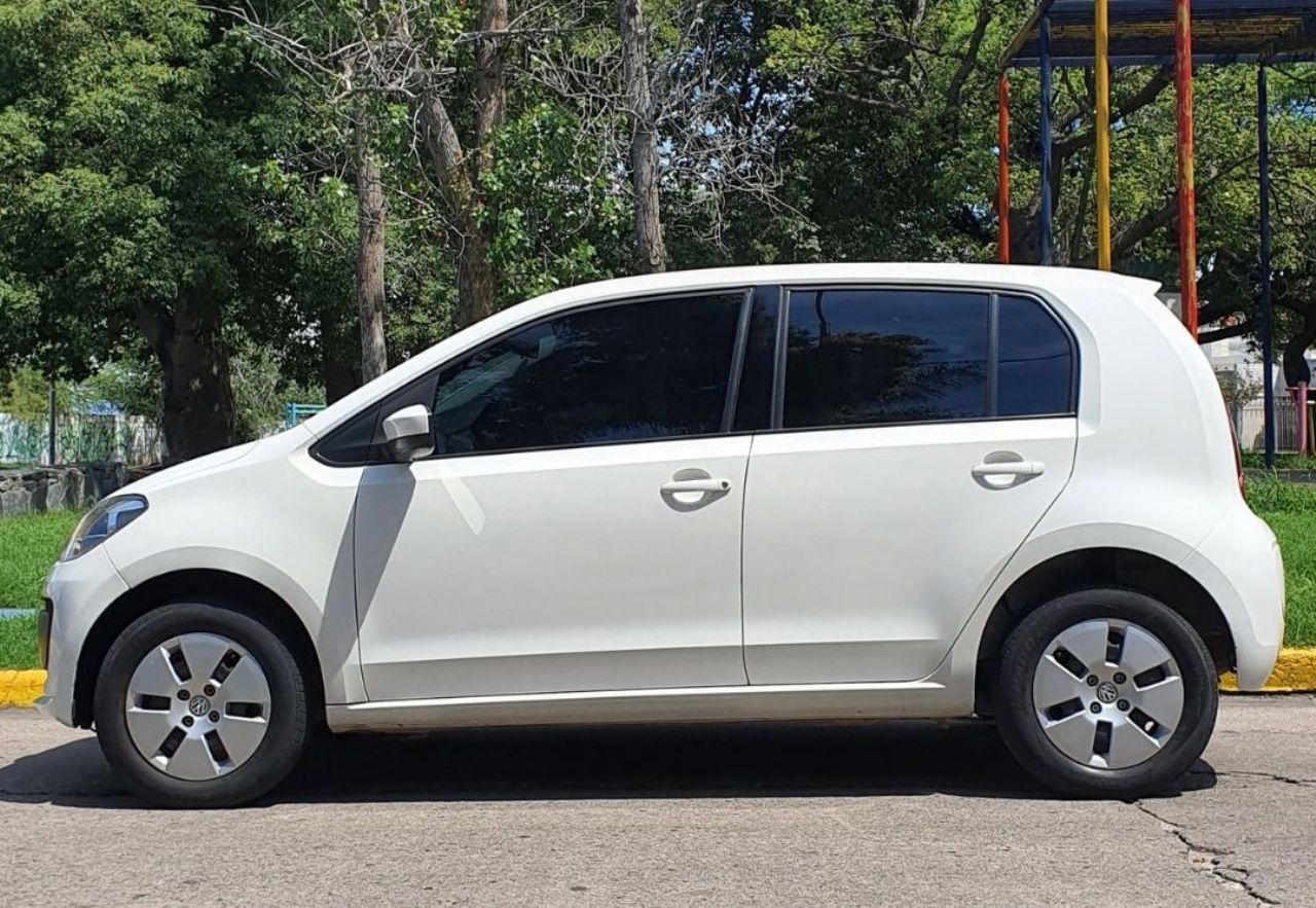 Volkswagen UP Usado Financiado en Córdoba, deRuedas