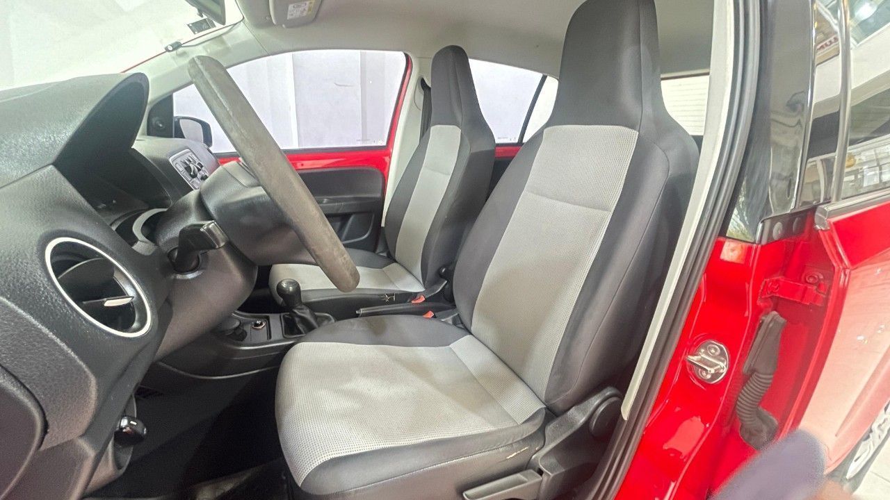 Volkswagen UP Usado Financiado en Mendoza, deRuedas