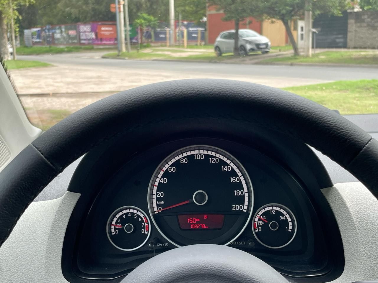 Volkswagen UP Usado Financiado en Córdoba, deRuedas
