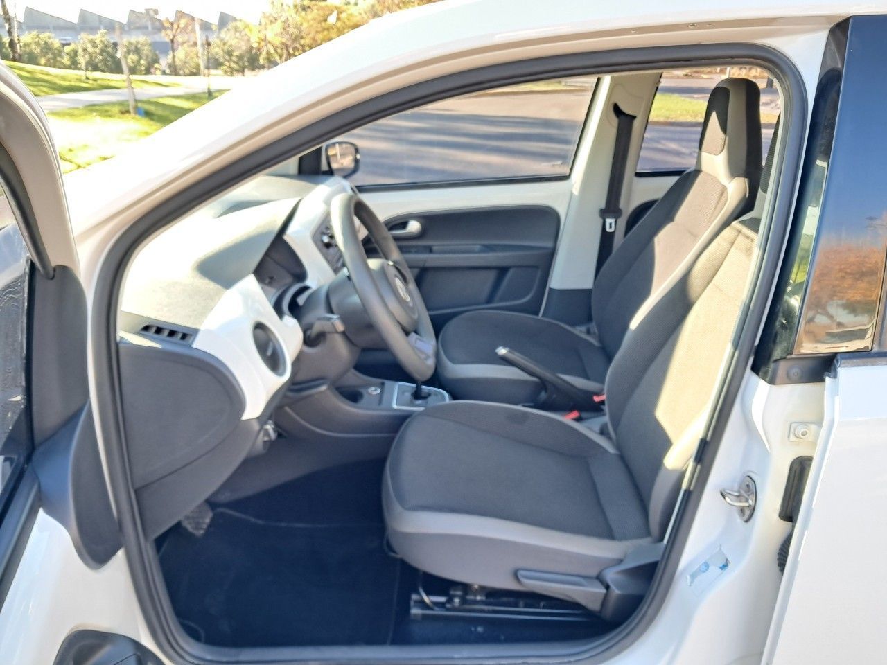 Volkswagen UP Usado Financiado en Mendoza, deRuedas