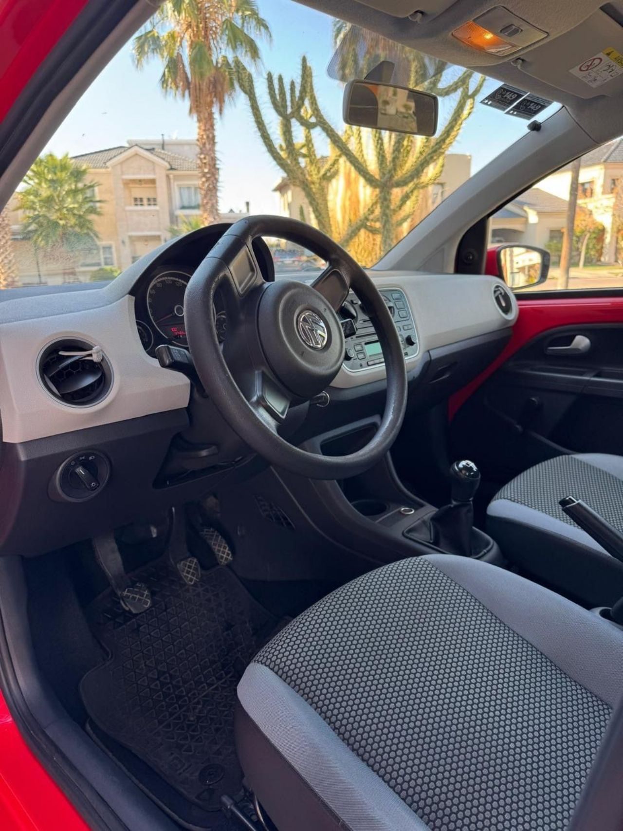 Volkswagen UP Usado en Mendoza, deRuedas
