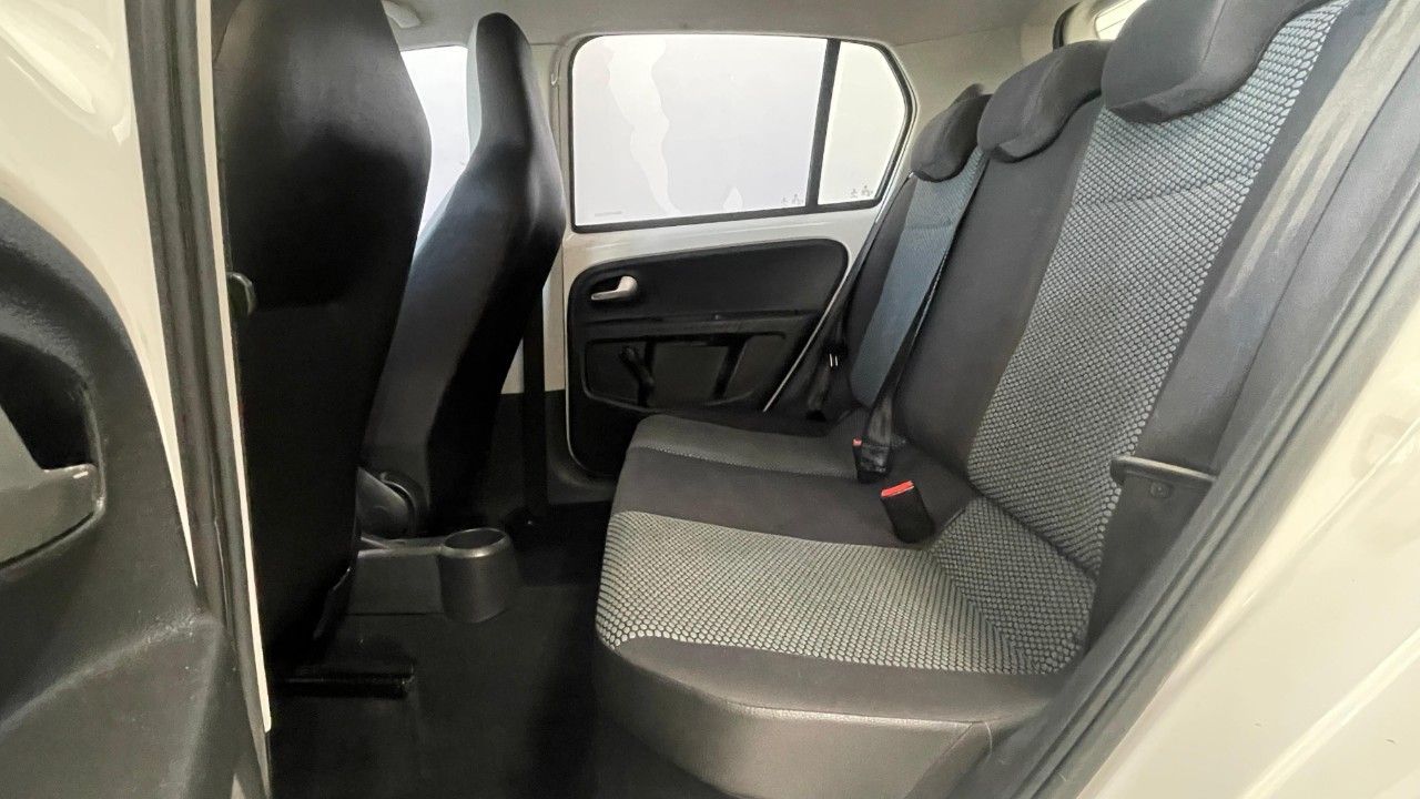 Volkswagen UP Usado Financiado en Mendoza, deRuedas