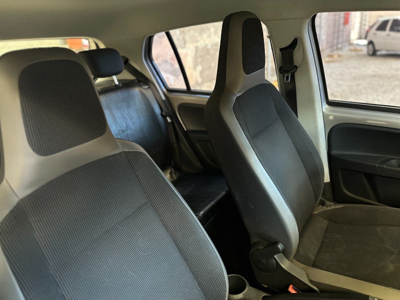 Volkswagen UP Usado Financiado en Córdoba, deRuedas