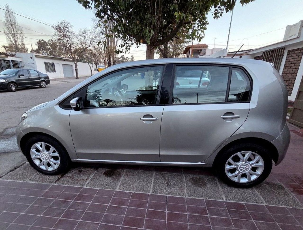 Volkswagen UP Usado en Mendoza, deRuedas