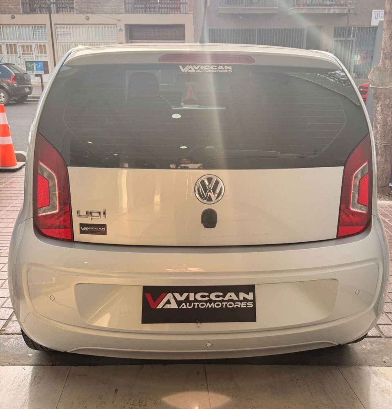 Volkswagen UP Usado Financiado en Mendoza, deRuedas
