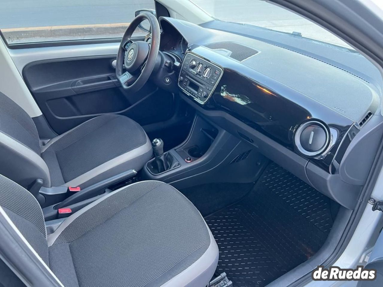 Volkswagen UP Usado en Mendoza, deRuedas
