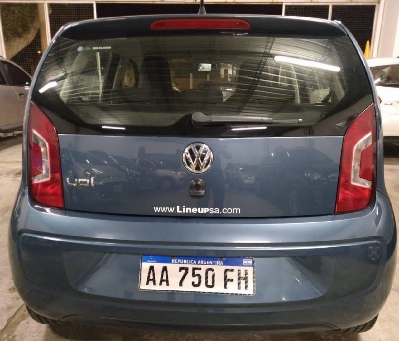 Volkswagen UP Usado Financiado en San Juan, deRuedas