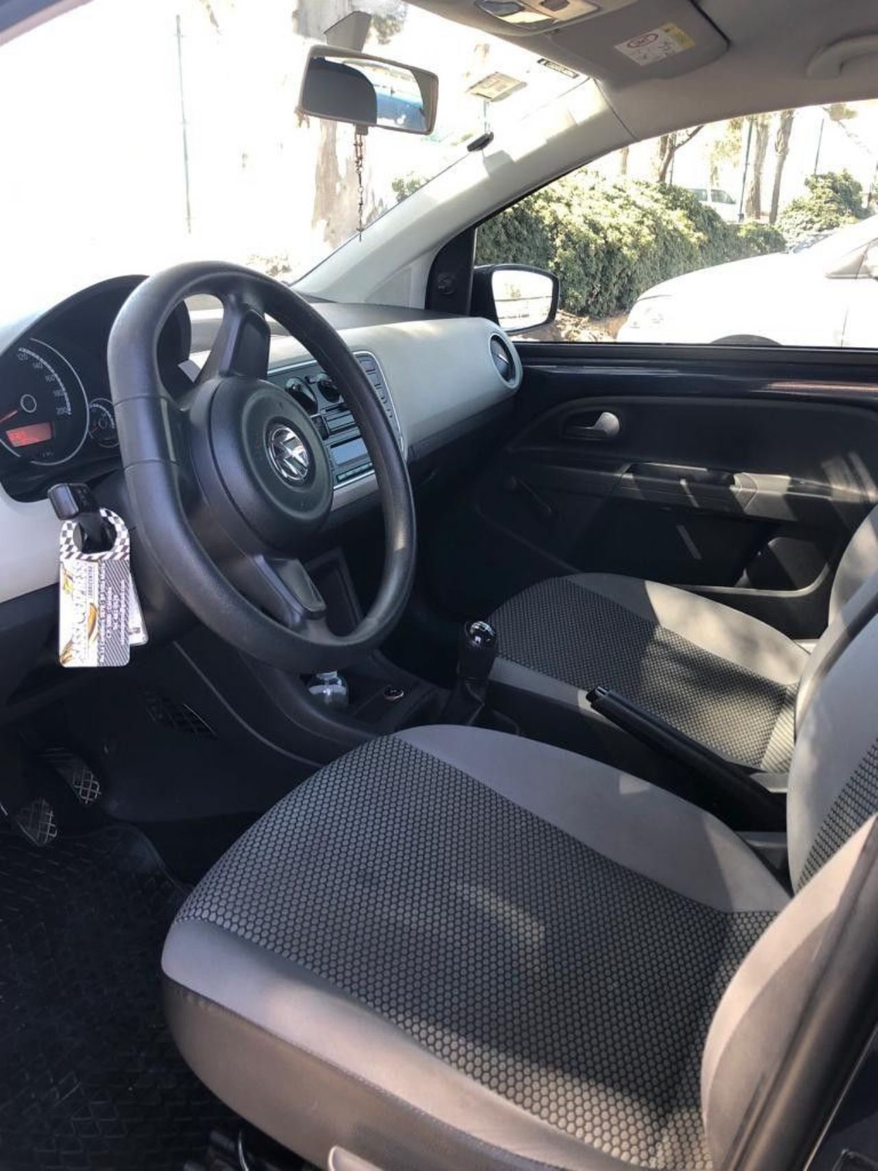 Volkswagen UP Usado en Córdoba, deRuedas