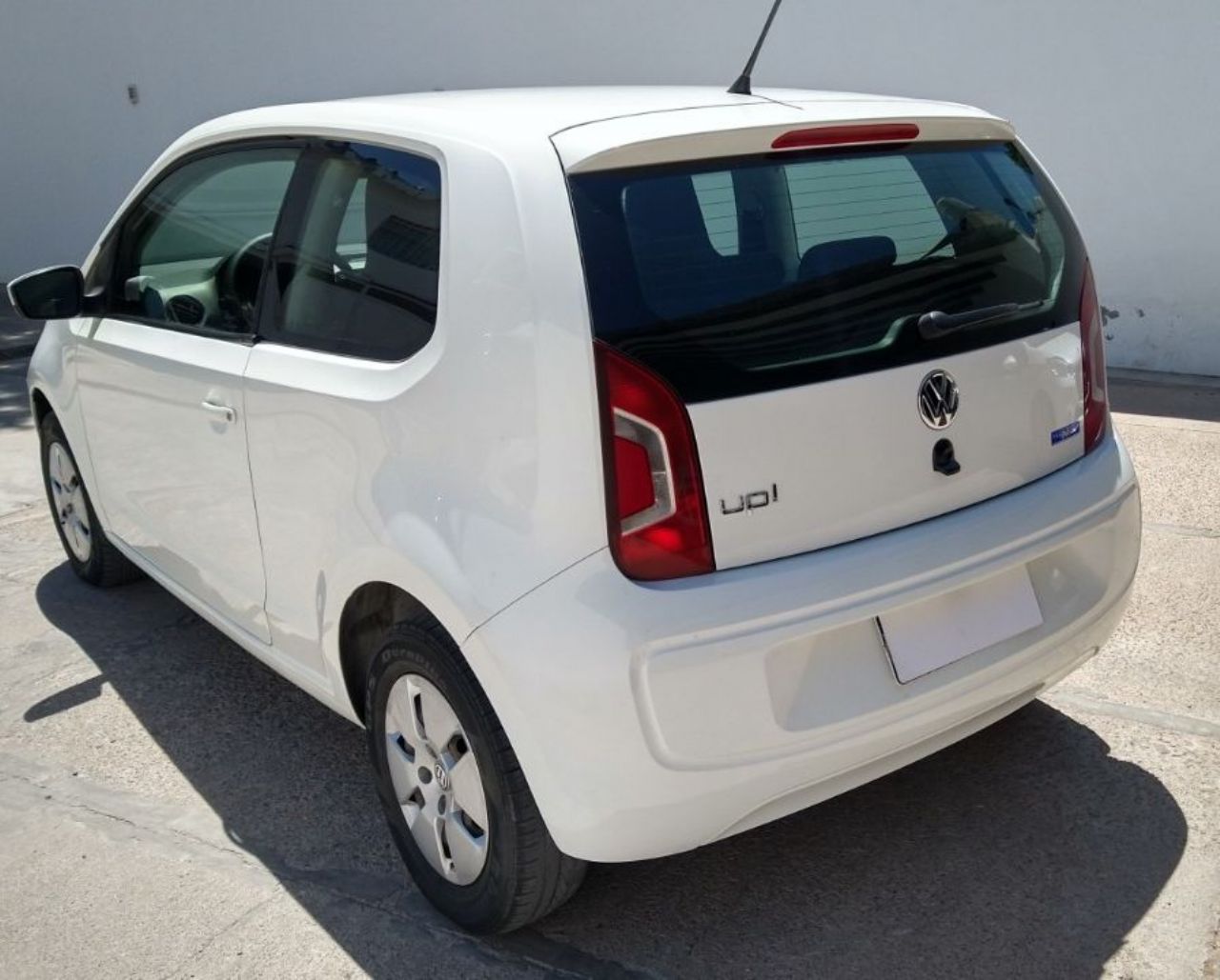 Volkswagen UP Usado Financiado en Mendoza, deRuedas