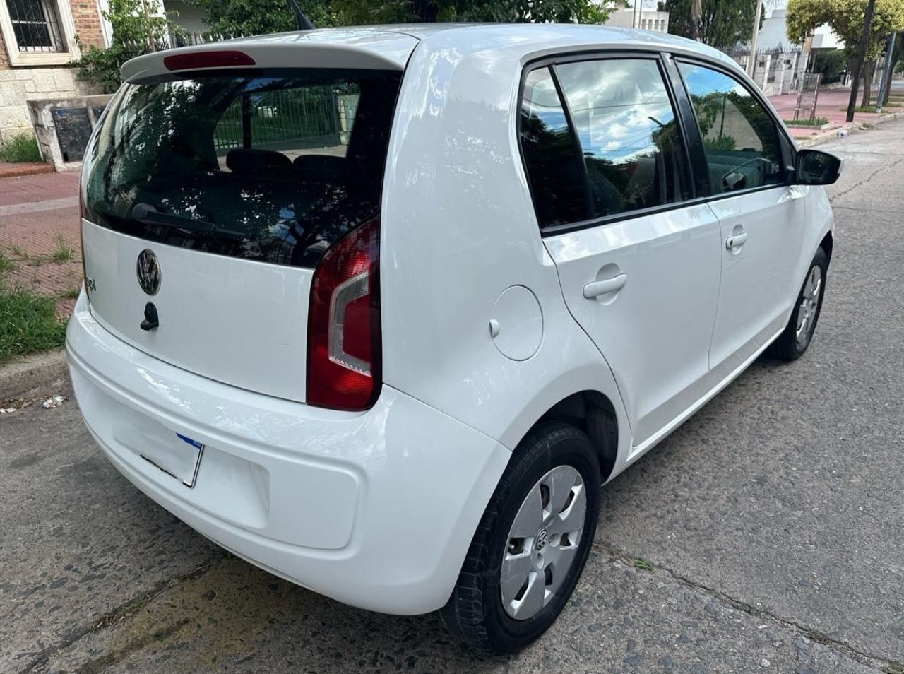 Volkswagen UP Usado Financiado en Córdoba, deRuedas