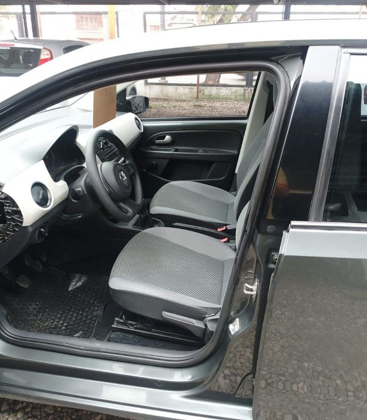 Volkswagen UP Usado Financiado en Córdoba, deRuedas