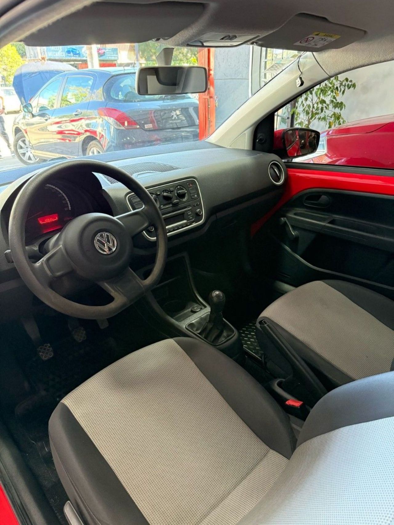 Volkswagen UP Usado Financiado en Córdoba, deRuedas