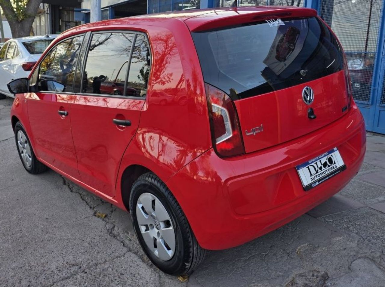 Volkswagen UP Usado Financiado en Mendoza, deRuedas