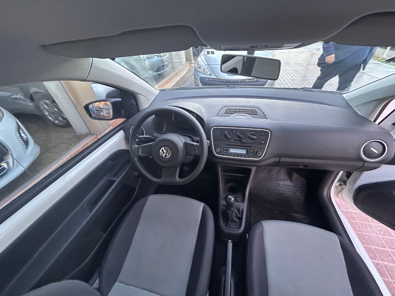 Volkswagen UP Usado Financiado en Mendoza, deRuedas