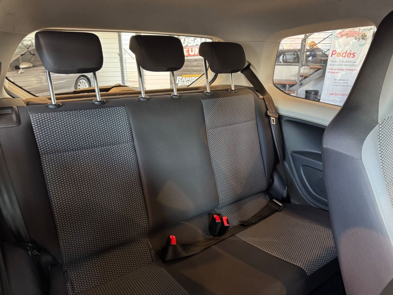 Volkswagen UP Usado Financiado en Córdoba, deRuedas