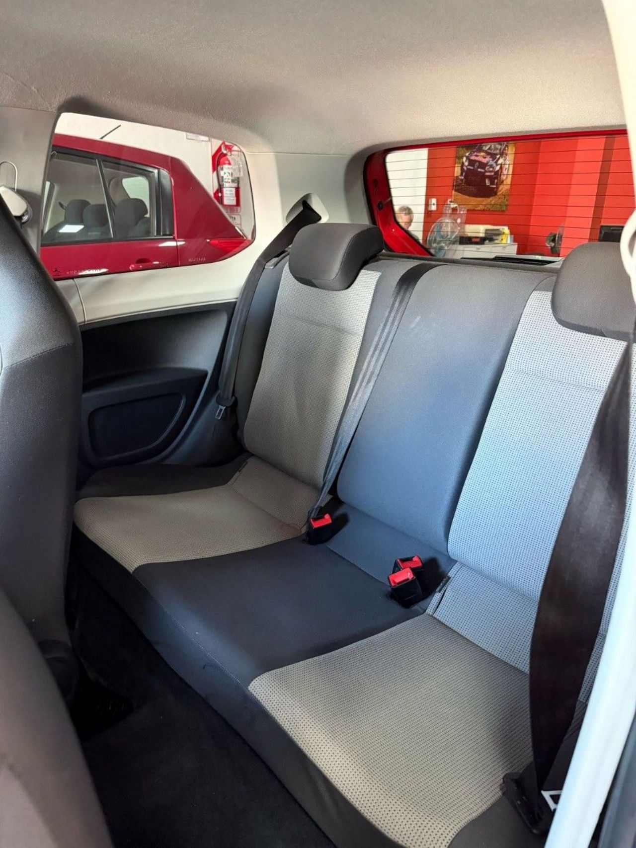 Volkswagen UP Usado Financiado en Córdoba, deRuedas