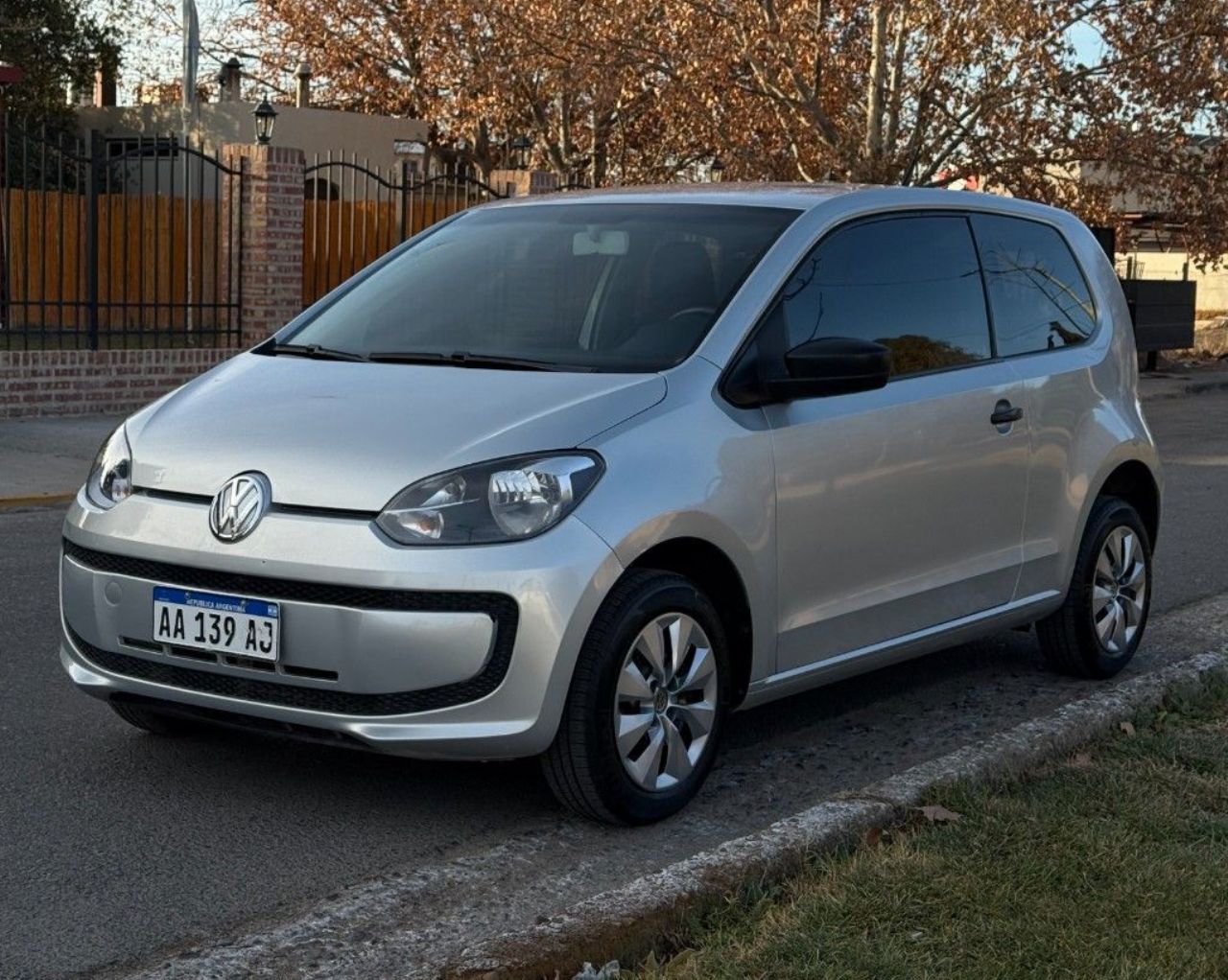 Volkswagen UP Usado en Neuquén, deRuedas
