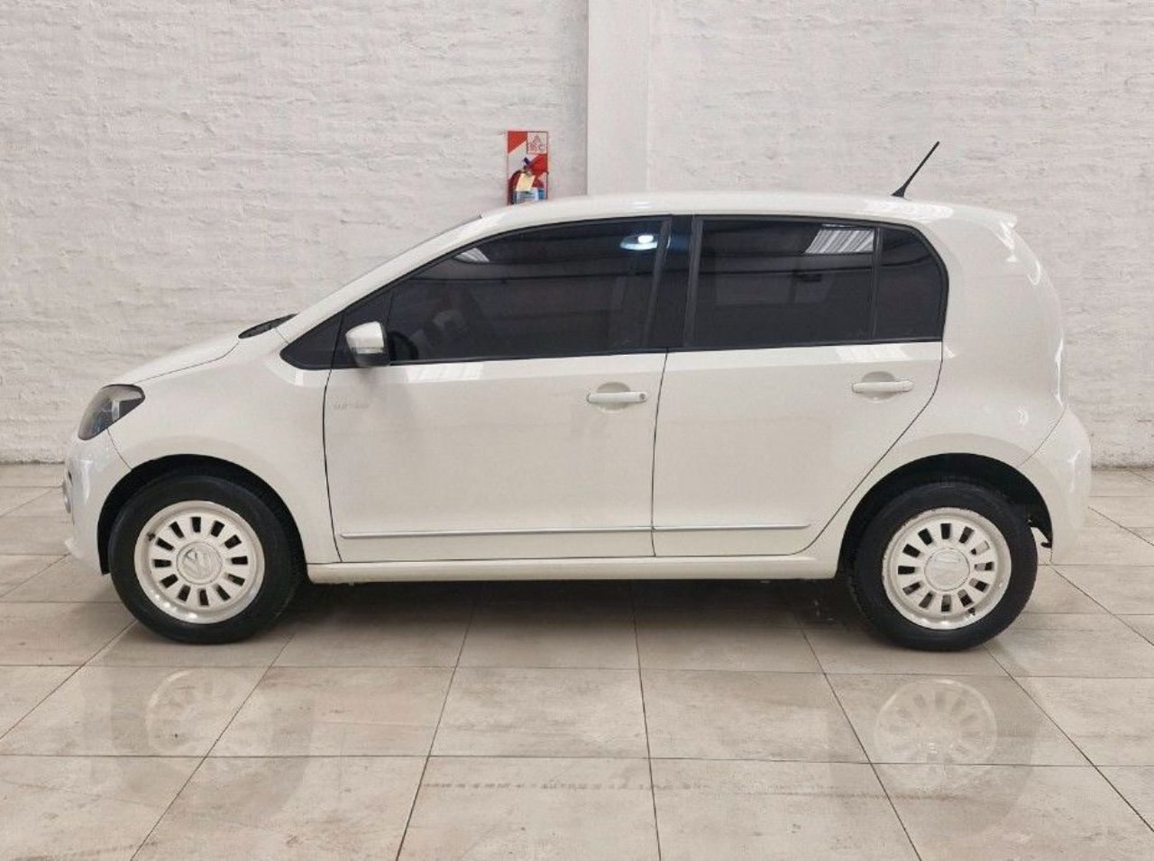 Volkswagen UP Usado Financiado en Mendoza, deRuedas