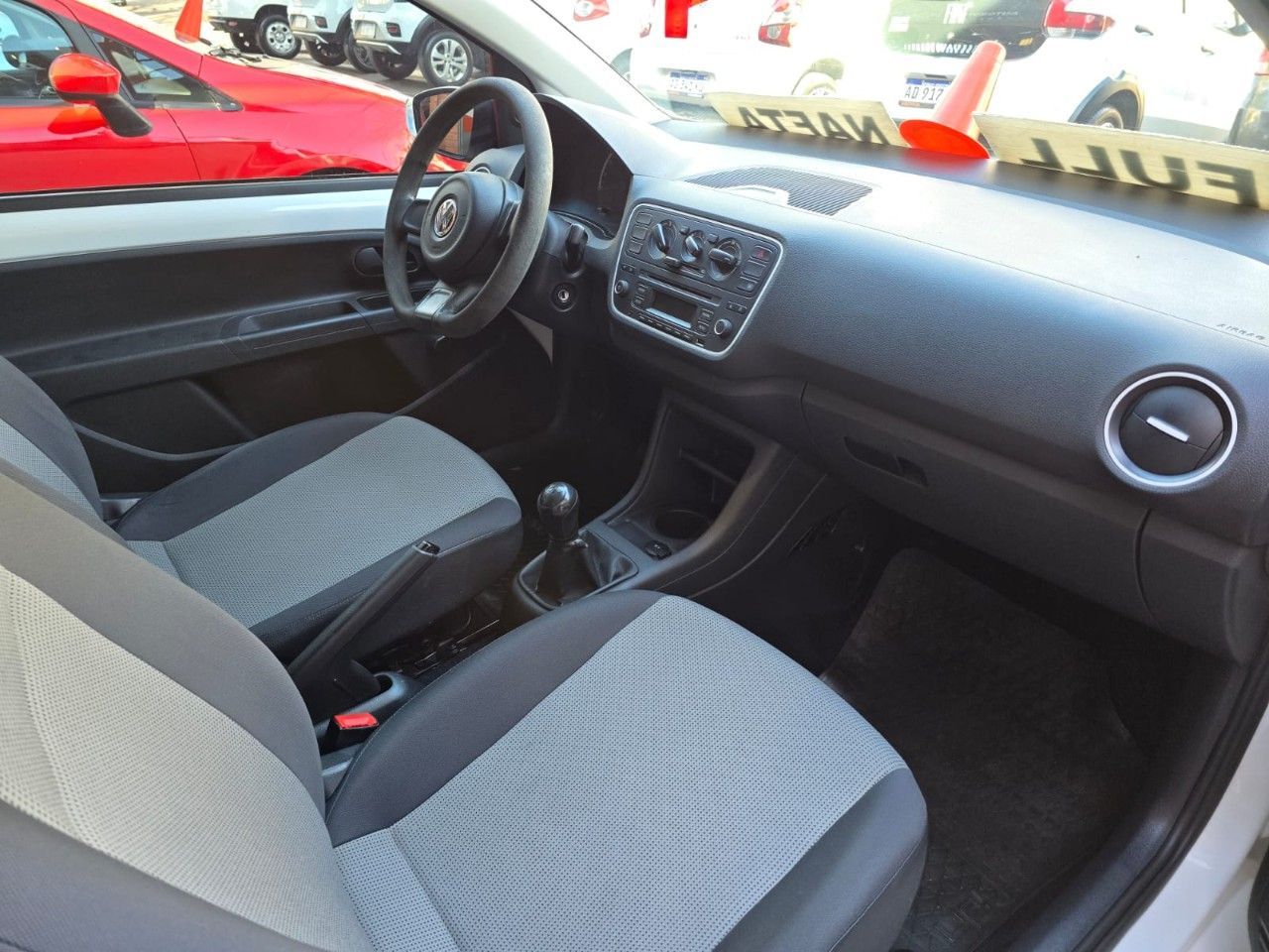 Volkswagen UP Usado Financiado en Mendoza, deRuedas