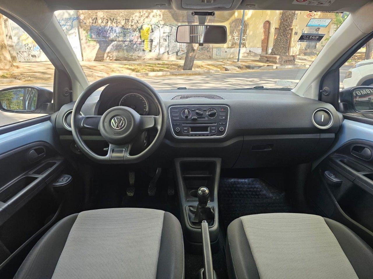 Volkswagen UP Usado Financiado en Mendoza, deRuedas