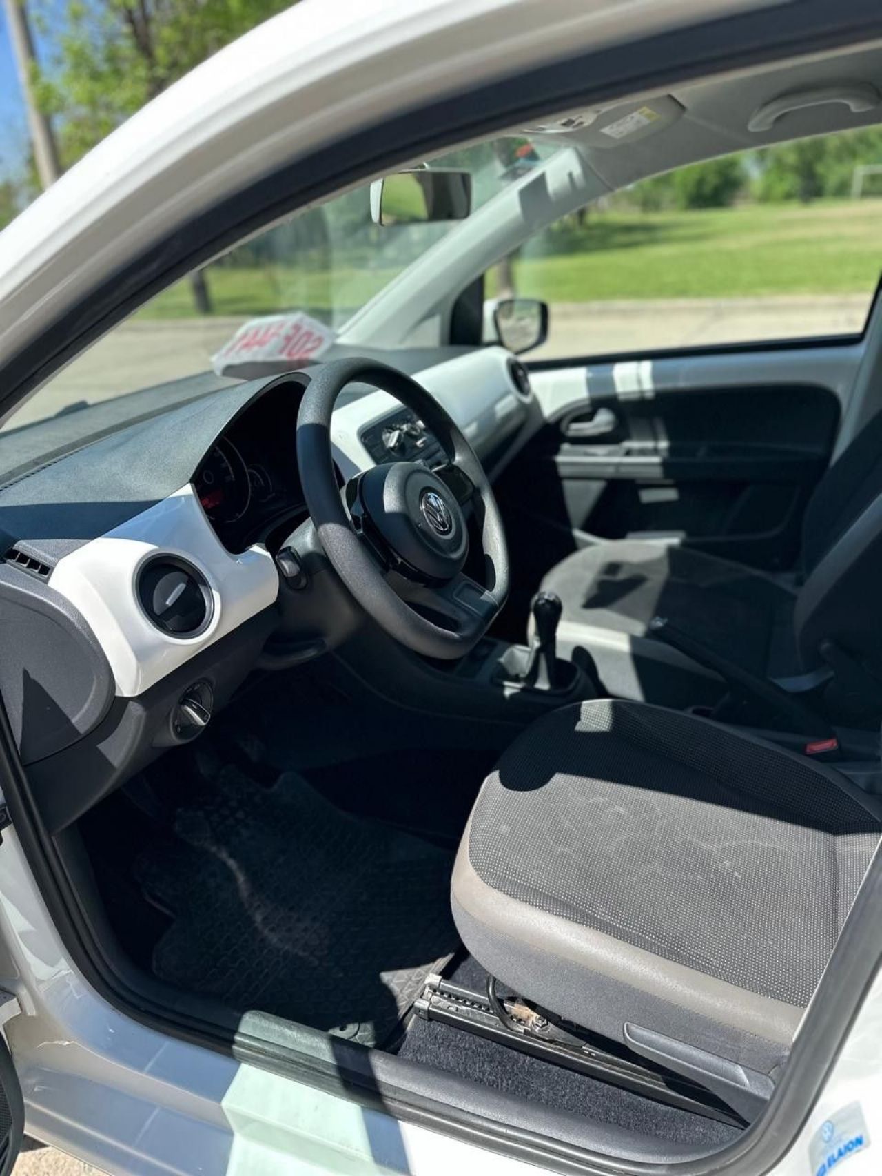 Volkswagen UP Usado Financiado en Córdoba, deRuedas